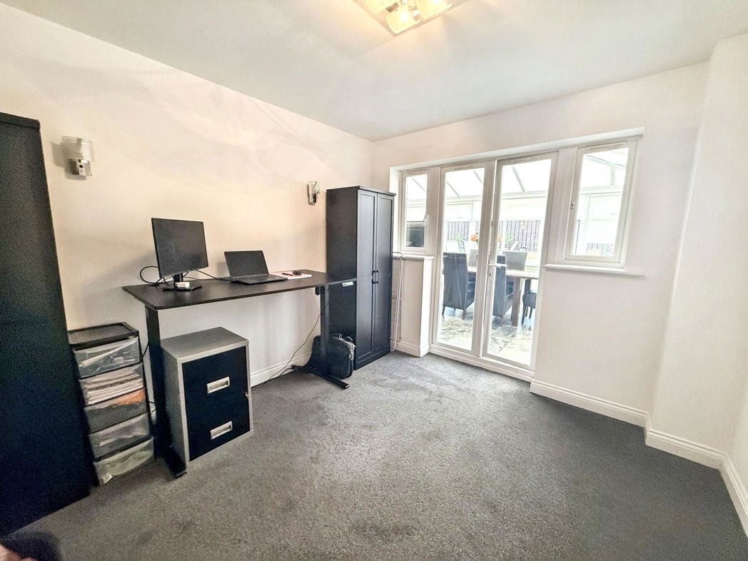 Property image 13 of 43