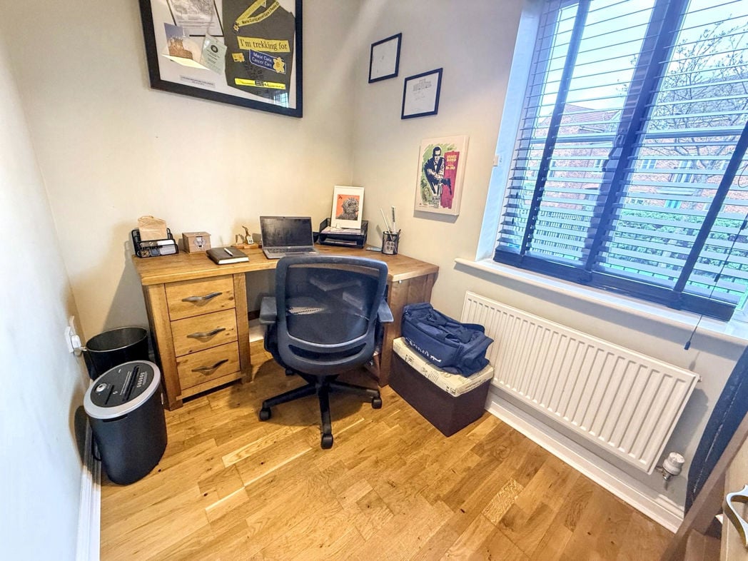 Property image 16 of 43