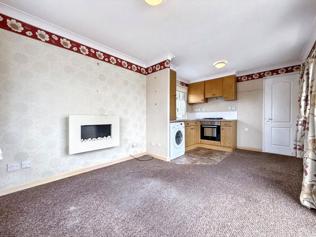 Property image 2 of 10