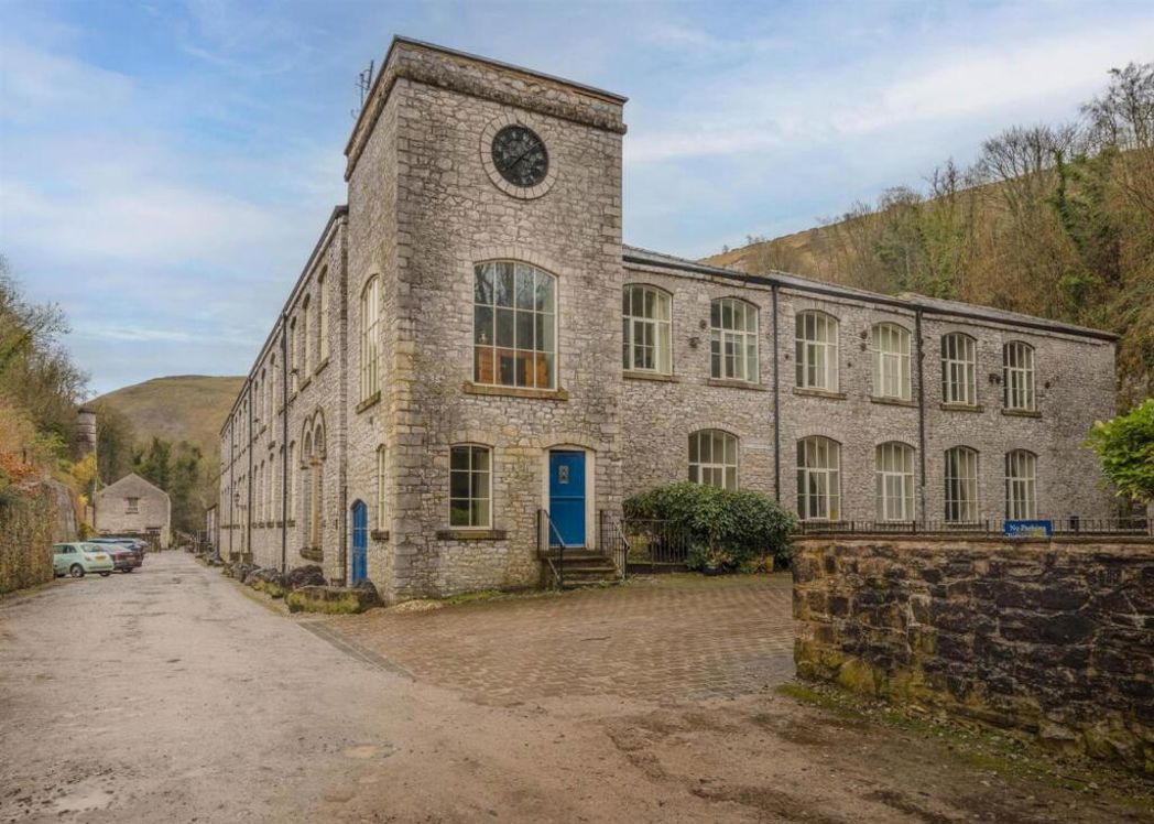 Property image 1 of 13