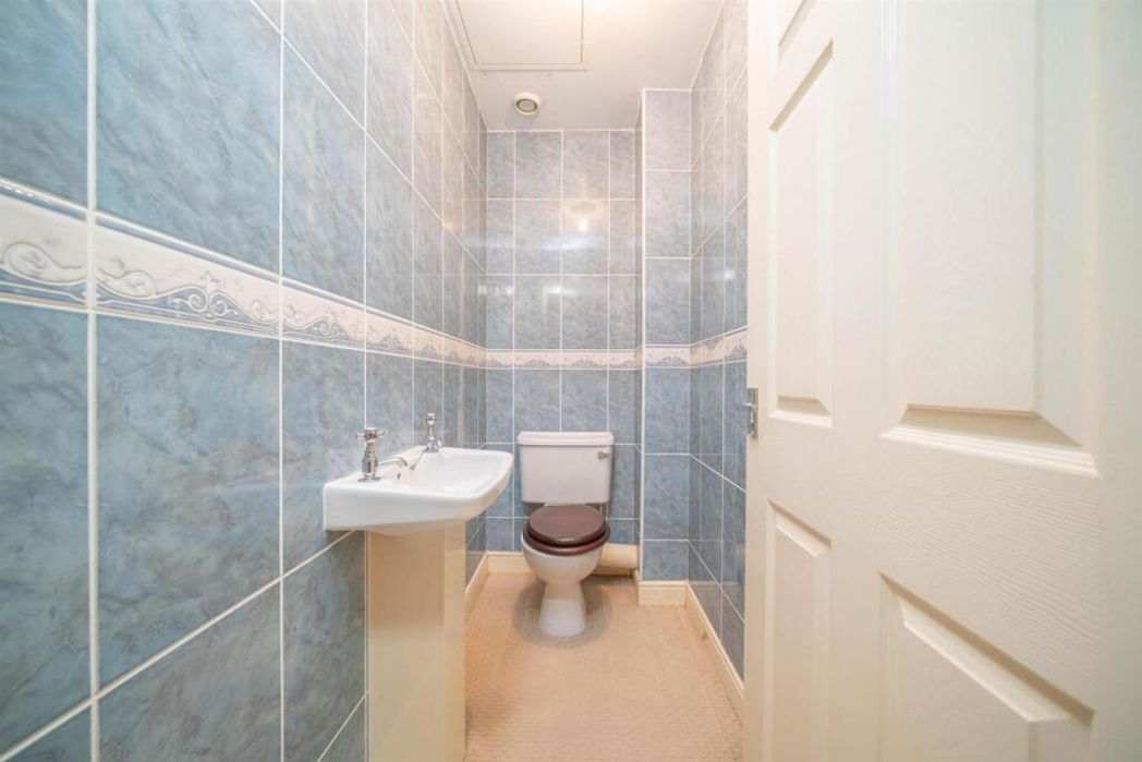 Property image 10 of 13