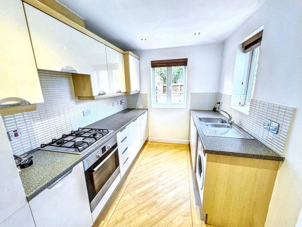 Property image 4 of 14