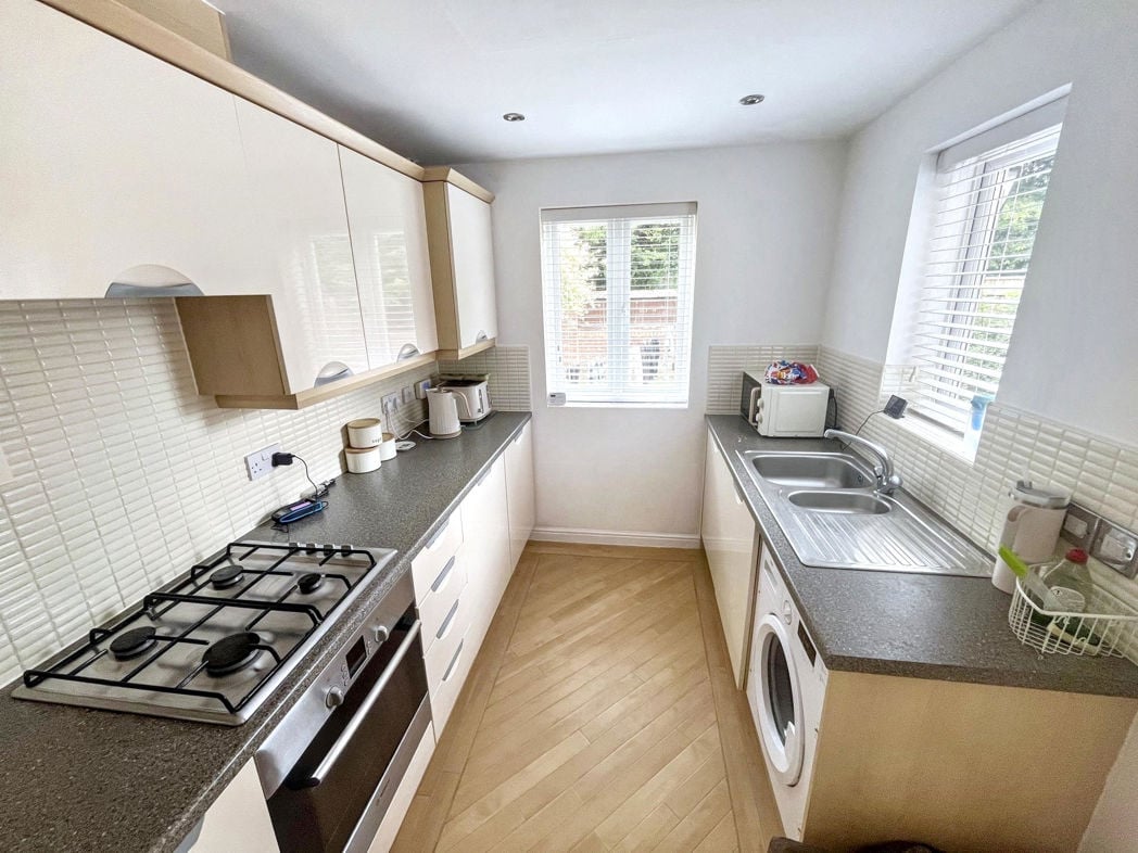 Property image 16 of 23