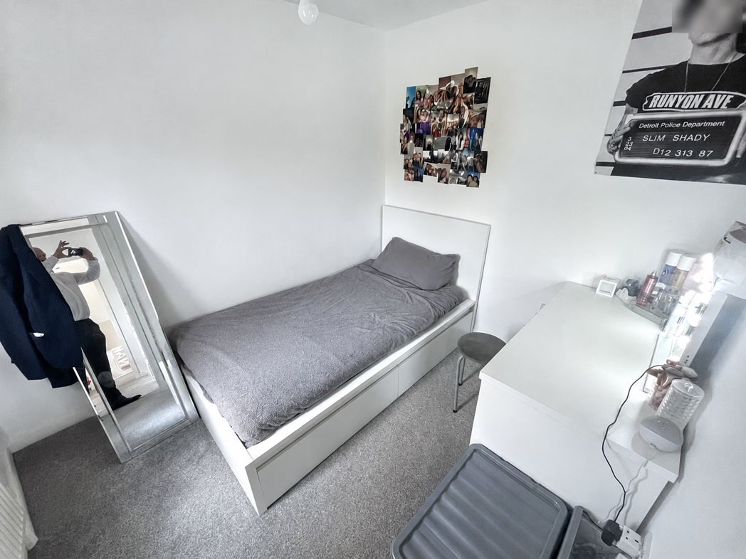 Property image 21 of 23