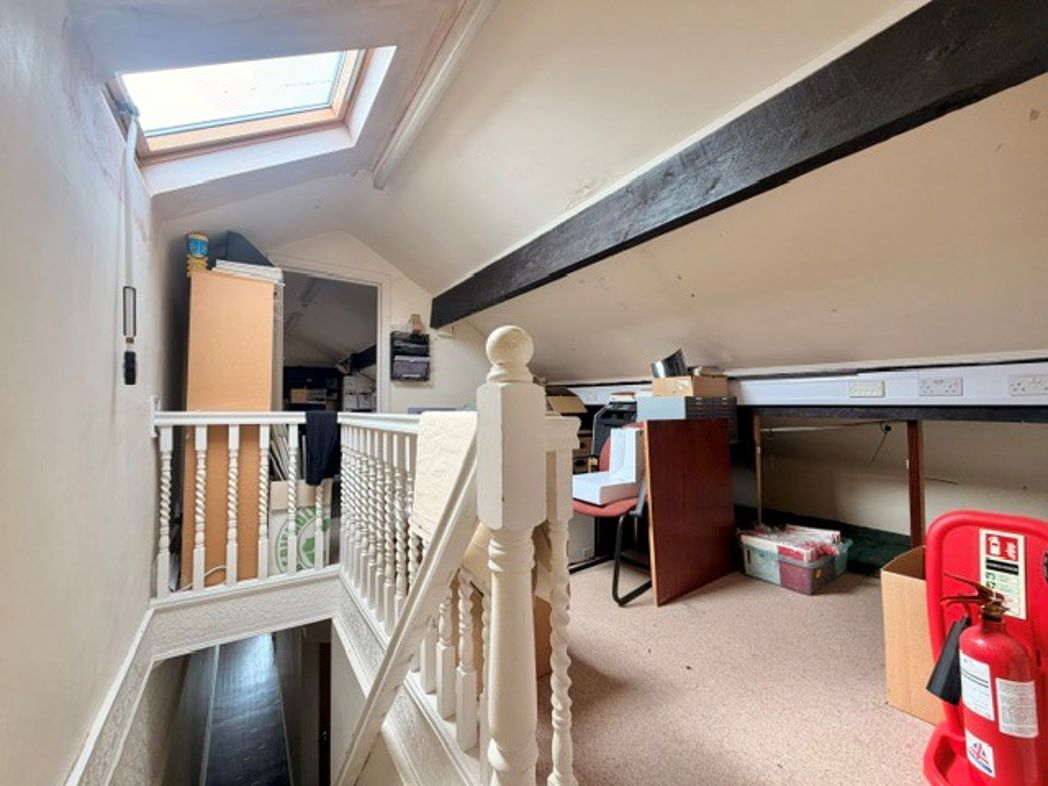 Property image 13 of 37