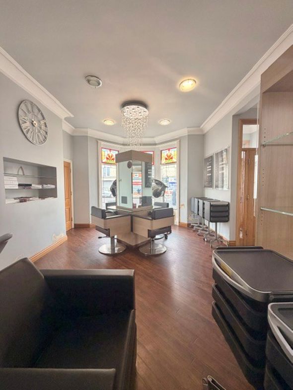 Property image 24 of 37