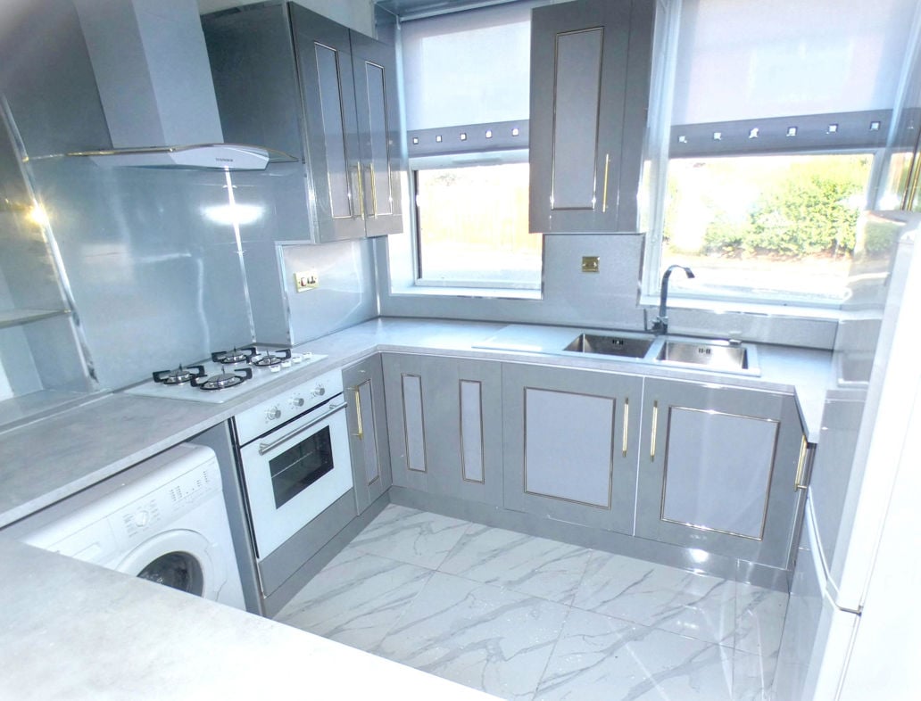 Property image 2 of 7