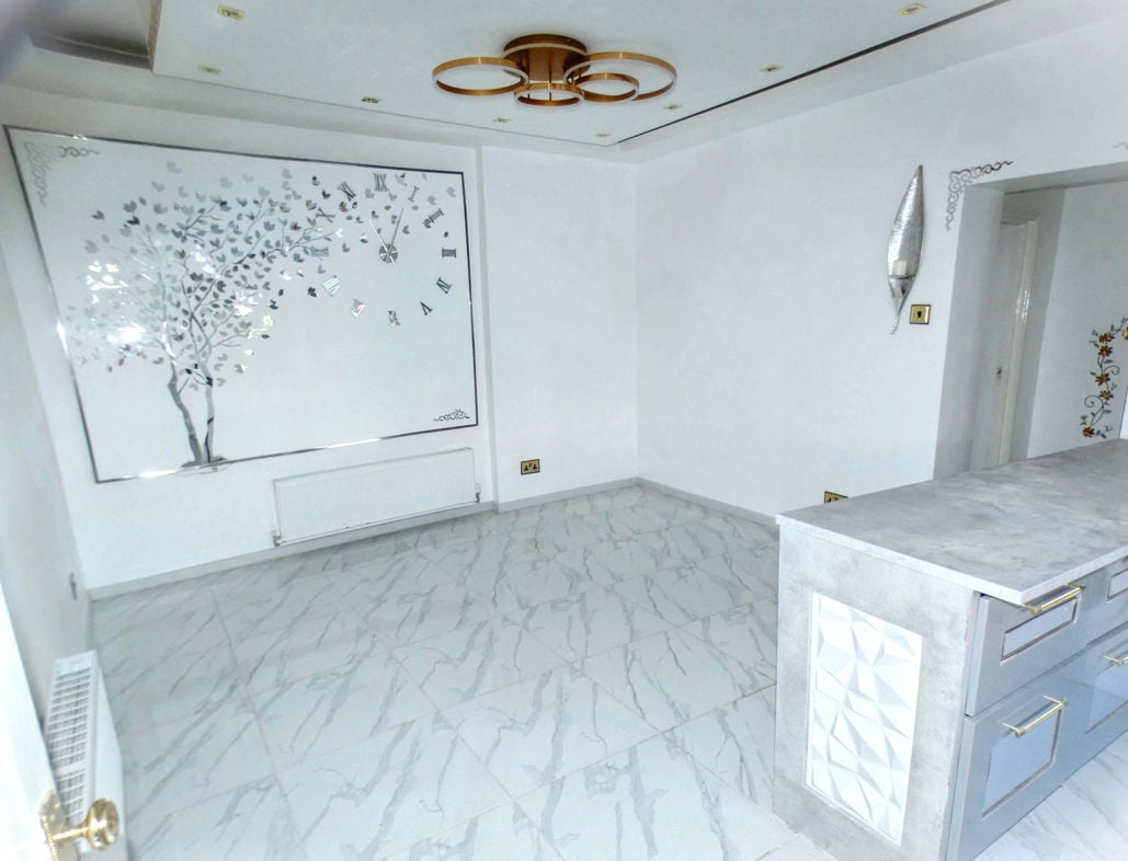Property image 4 of 7