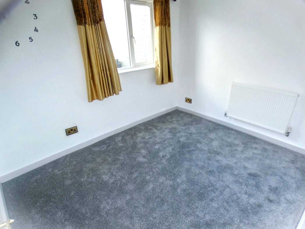 Property image 6 of 7