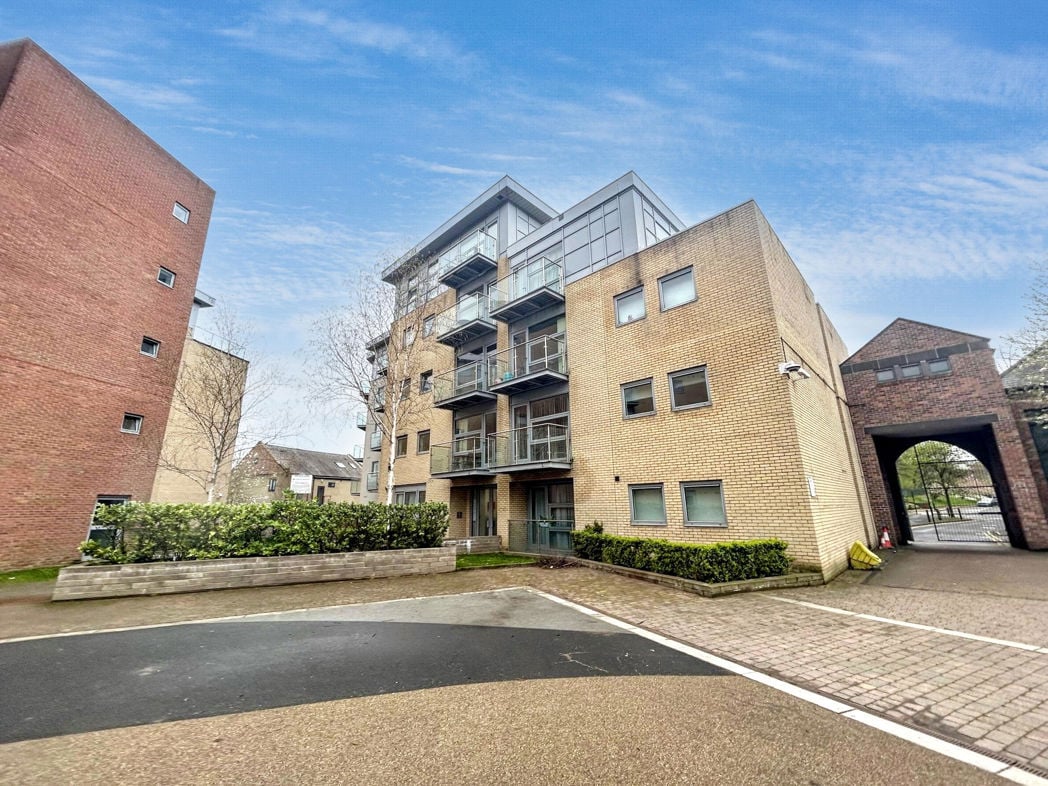 Property image 1 of 8