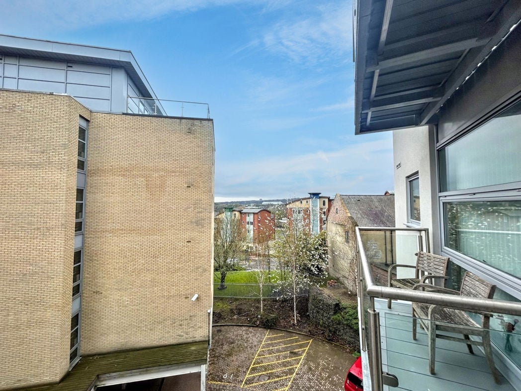 Property image 8 of 8