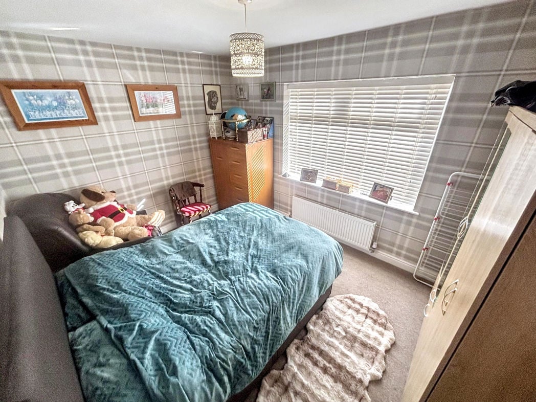 Property image 10 of 15