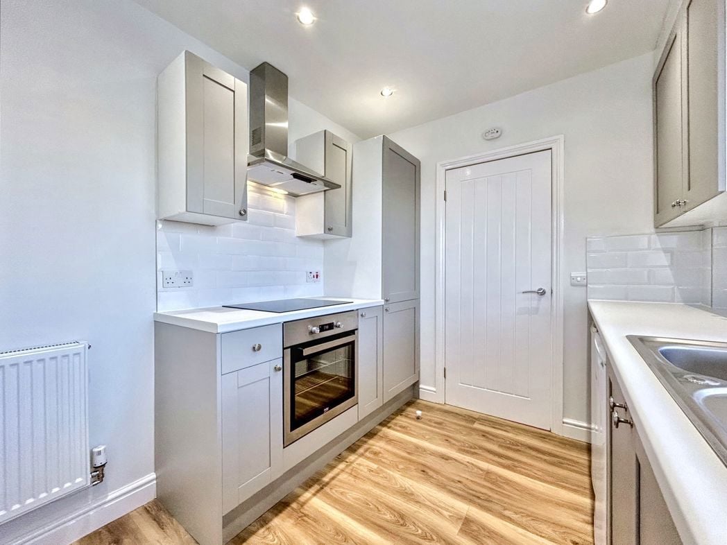 Property image 4 of 15