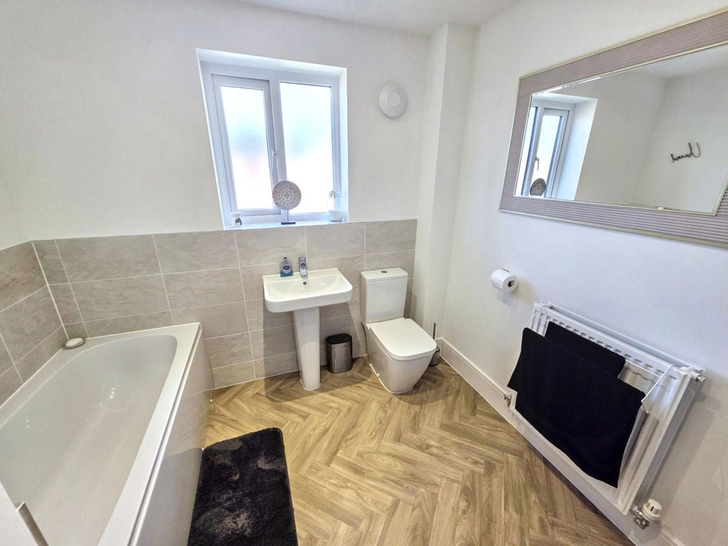 Property image 23 of 37