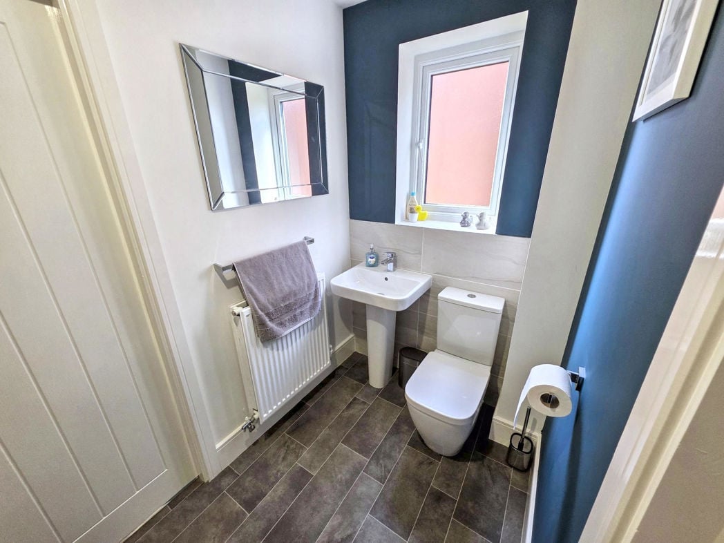 Property image 30 of 37