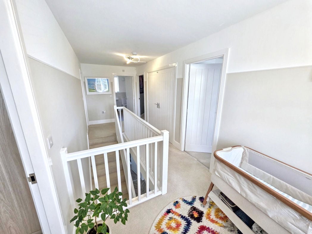 Property image 16 of 37
