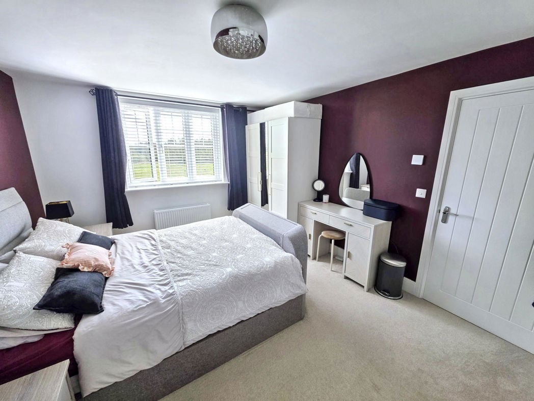 Property image 18 of 37
