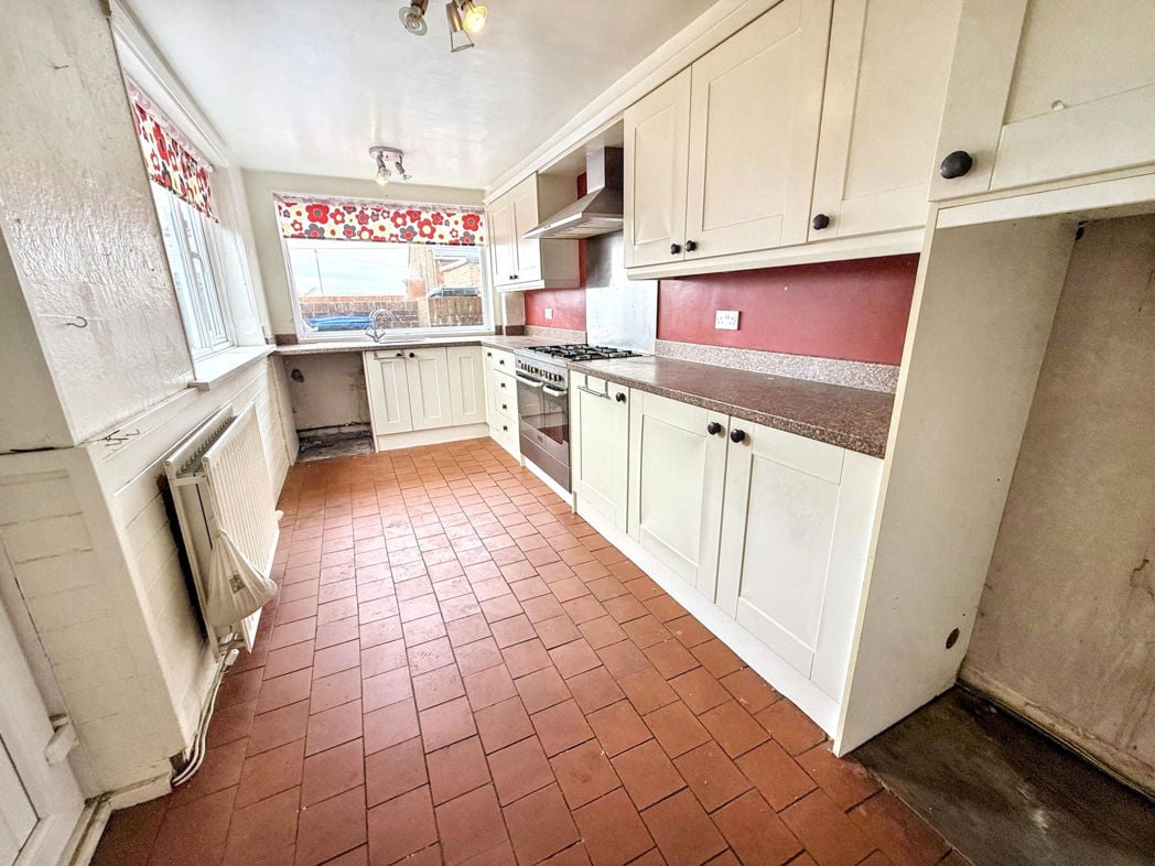 Property image 3 of 8