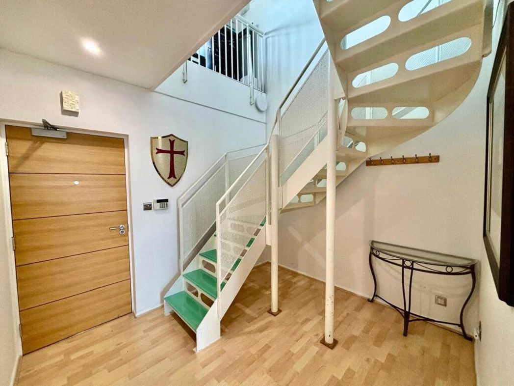 Property image 2 of 26