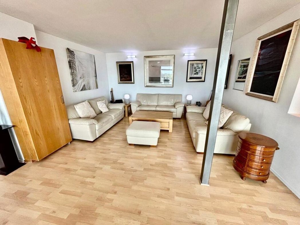 Property image 5 of 26
