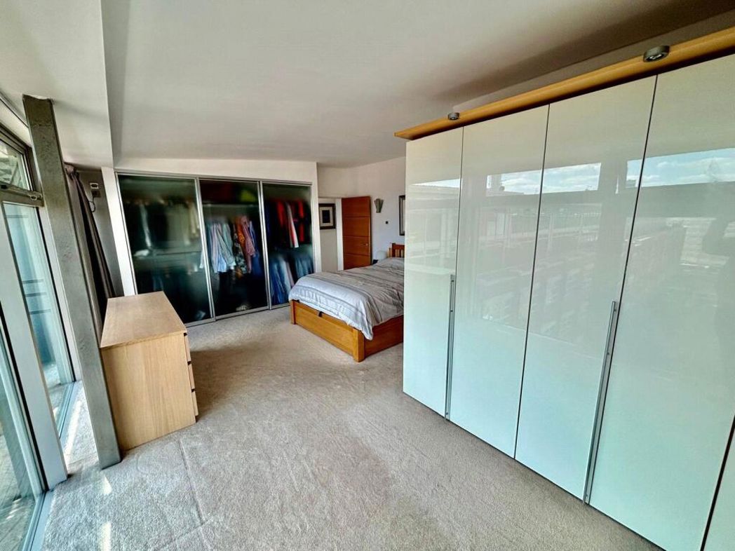 Property image 13 of 26