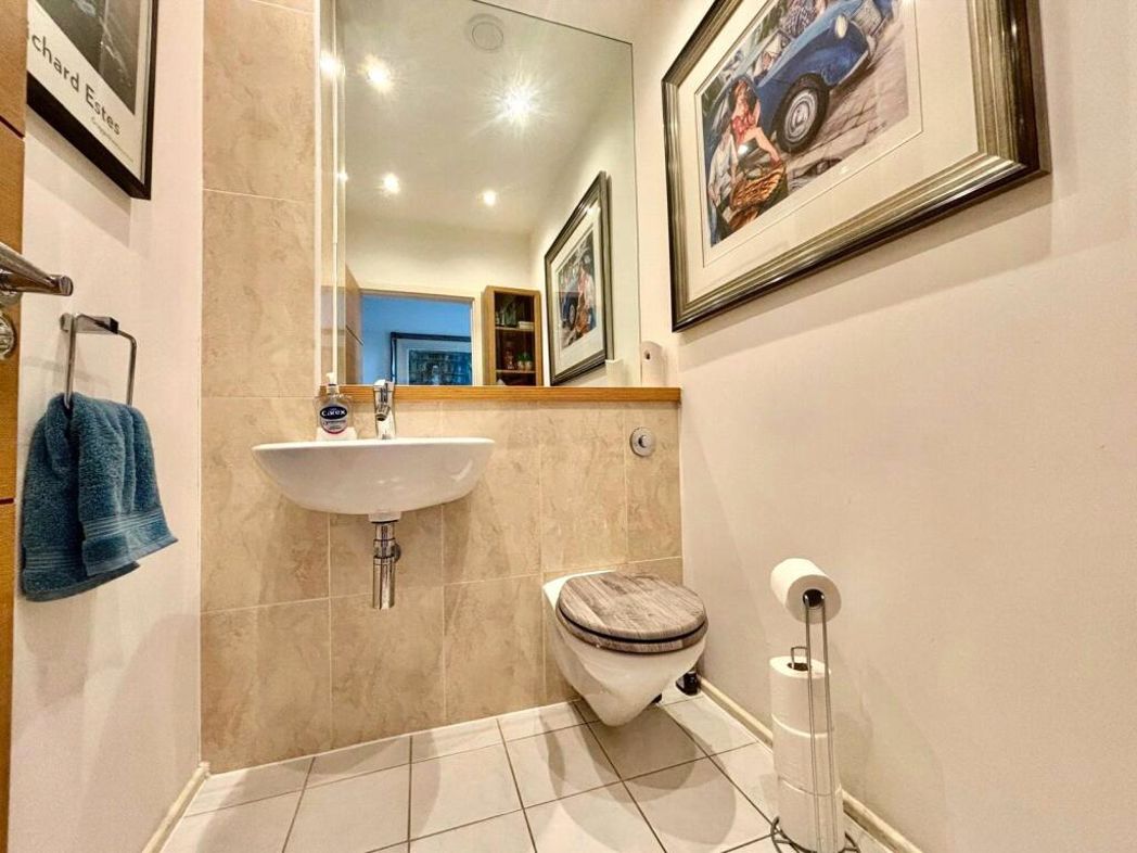 Property image 25 of 26