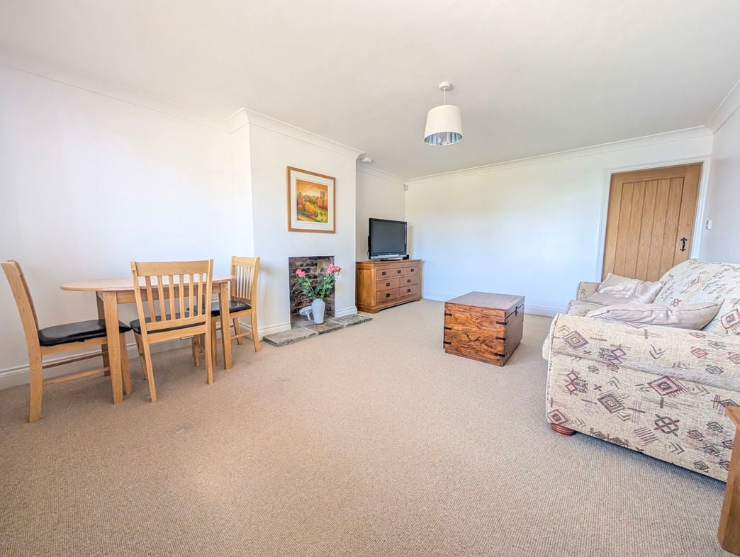 Property image 2 of 16