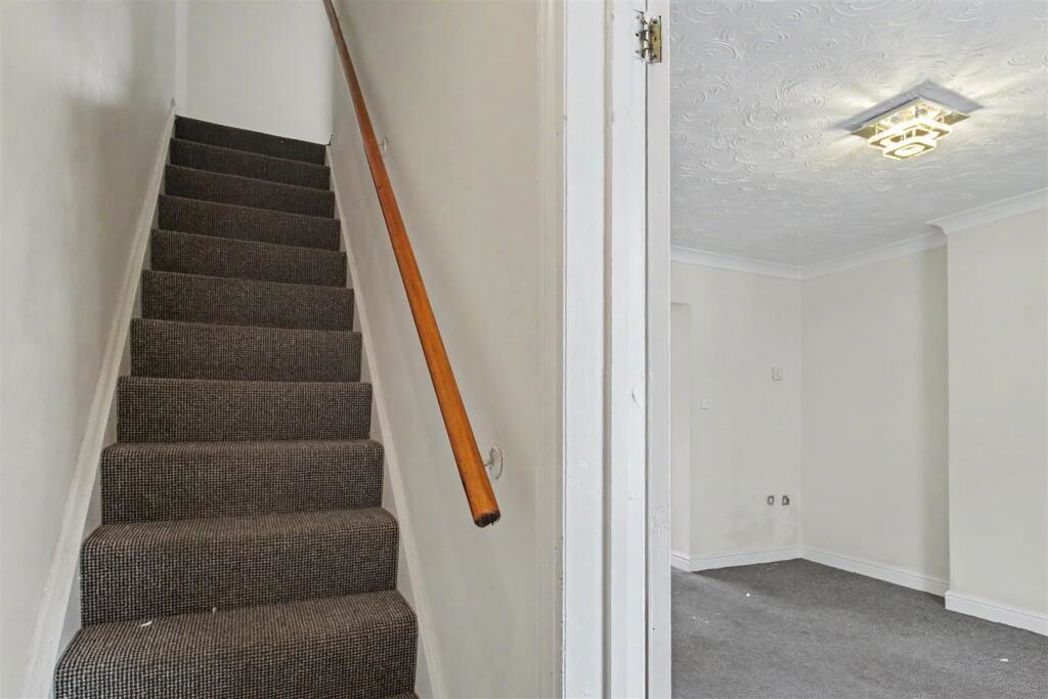 Property image 6 of 12