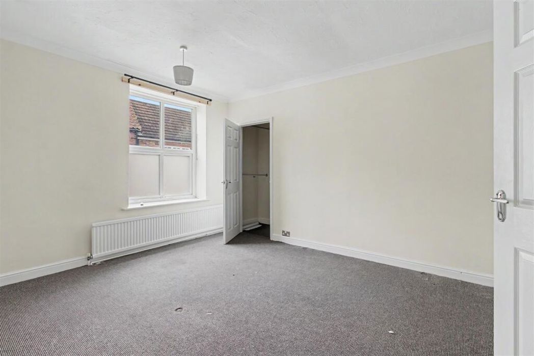 Property image 9 of 12