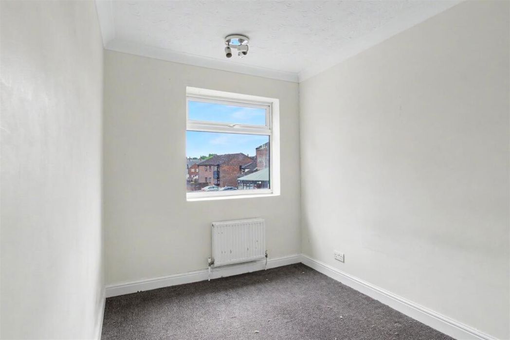 Property image 10 of 12
