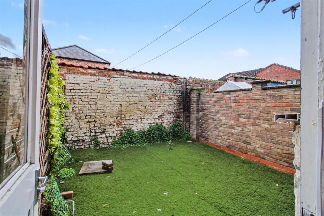 Property image 12 of 12