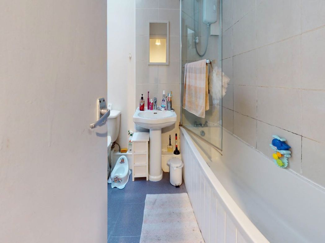 Property image 7 of 7
