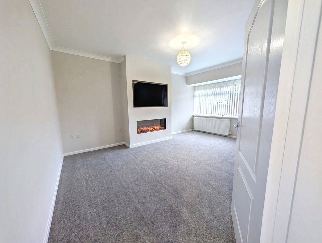 Property image 3 of 15