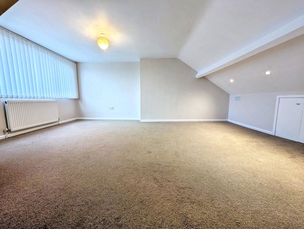 Property image 13 of 15