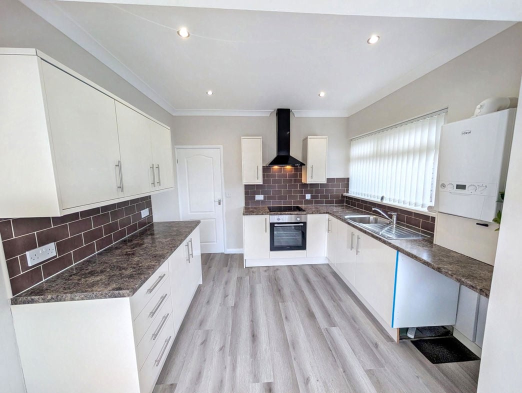 Property image 6 of 15