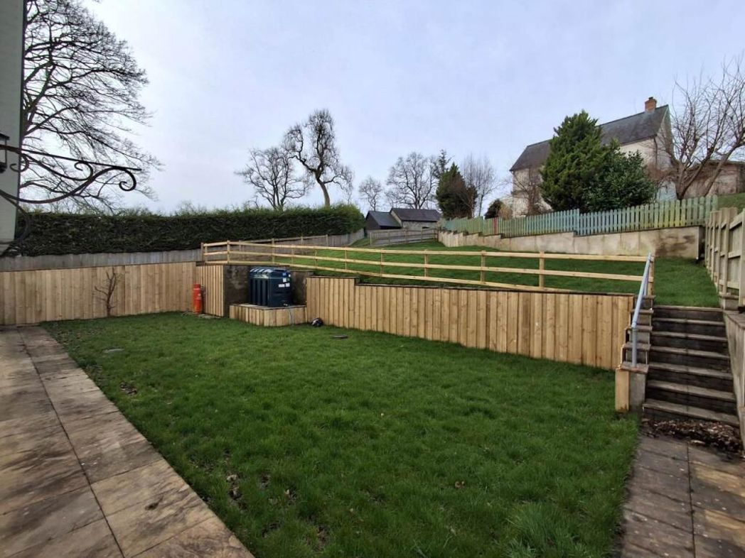 Property image 16 of 17