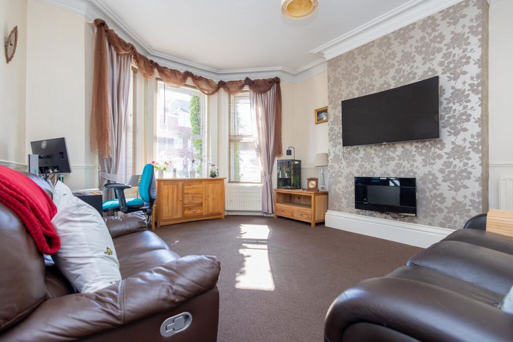 Property image 3 of 17