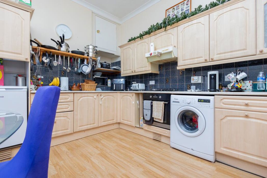 Property image 5 of 17