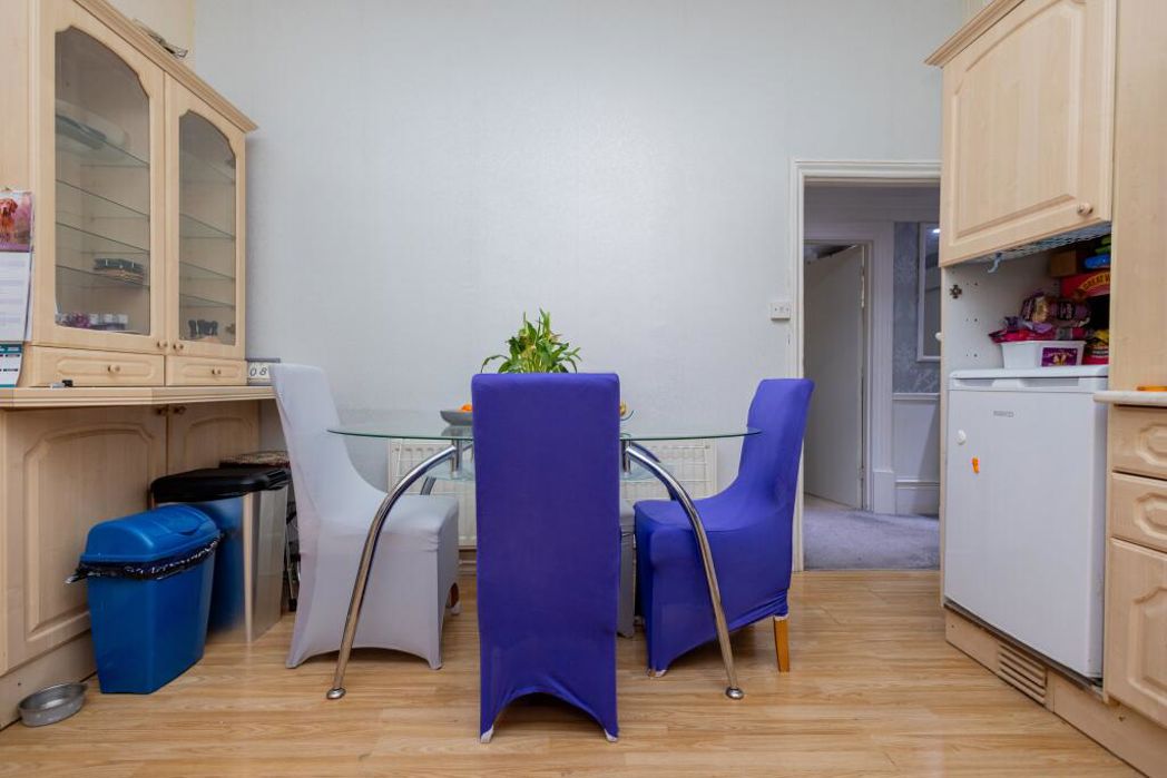 Property image 8 of 17