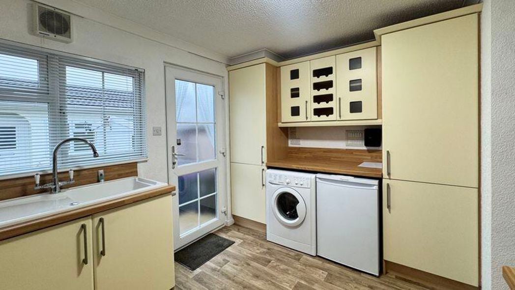 Property image 5 of 16