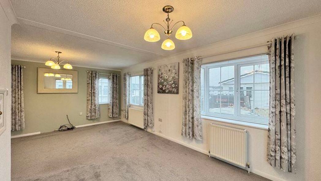 Property image 12 of 16