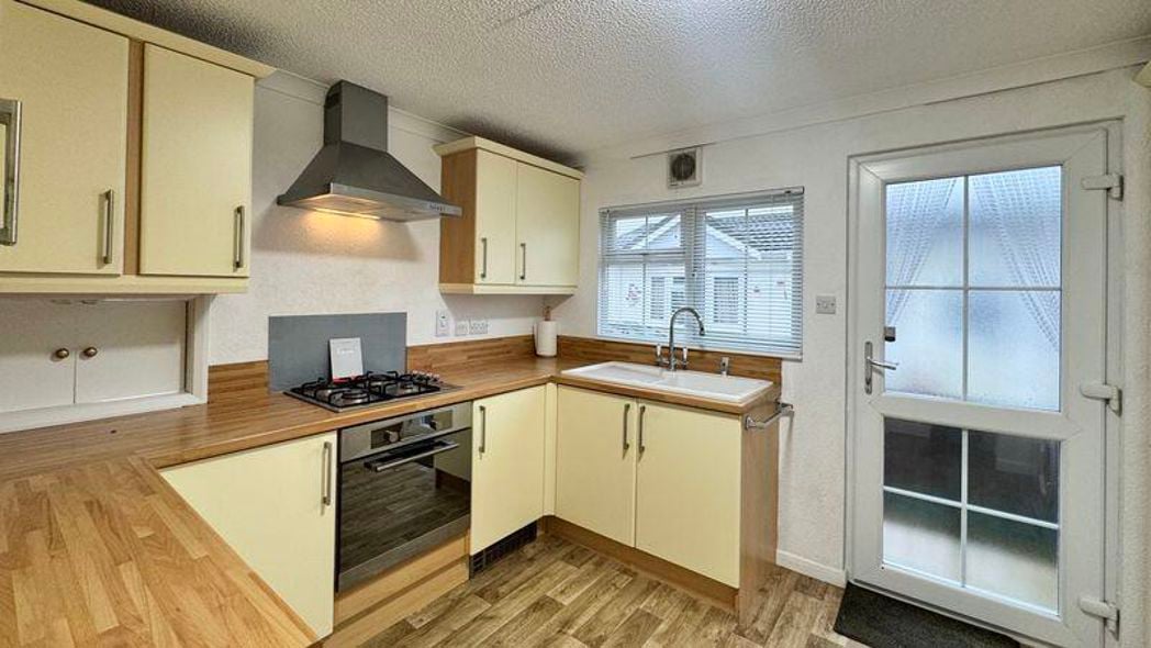 Property image 15 of 16