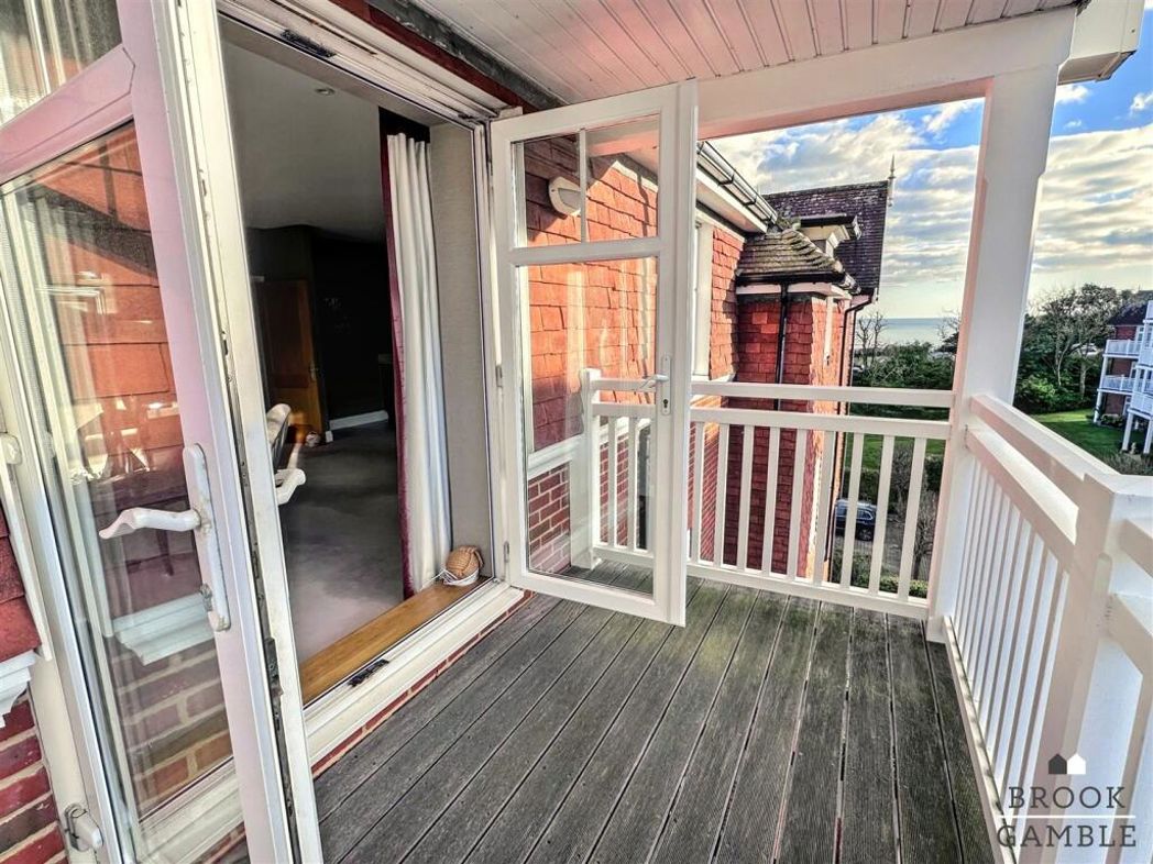 Property image 12 of 20