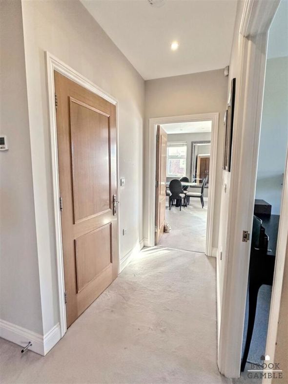 Property image 15 of 20