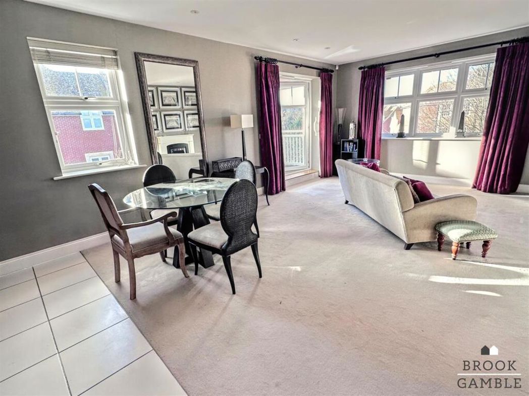 Property image 16 of 20