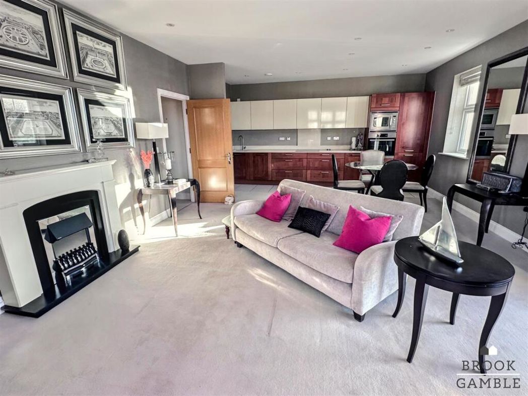 Property image 17 of 20