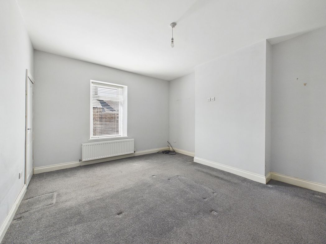Property image 7 of 11