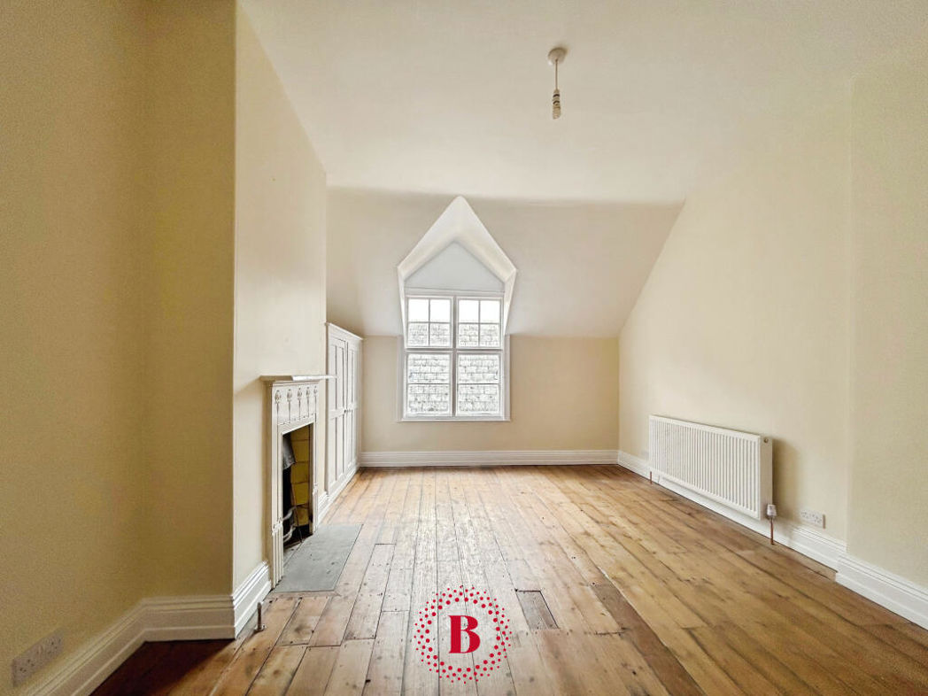 Property image 3 of 13