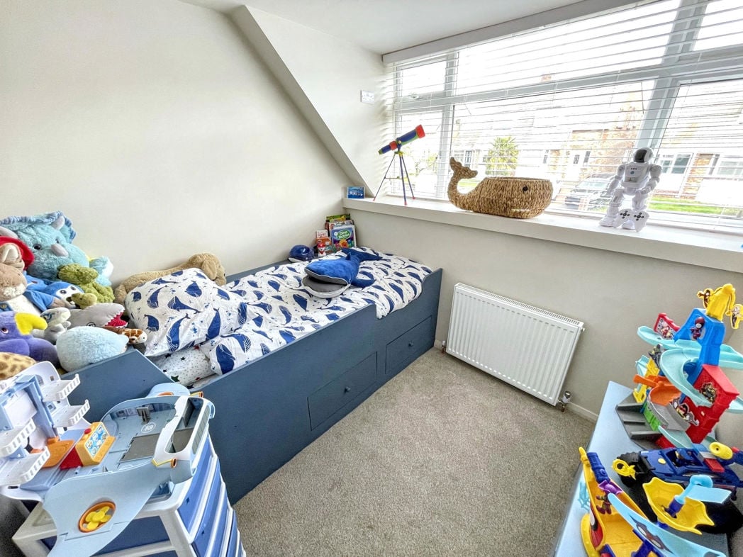 Property image 14 of 17