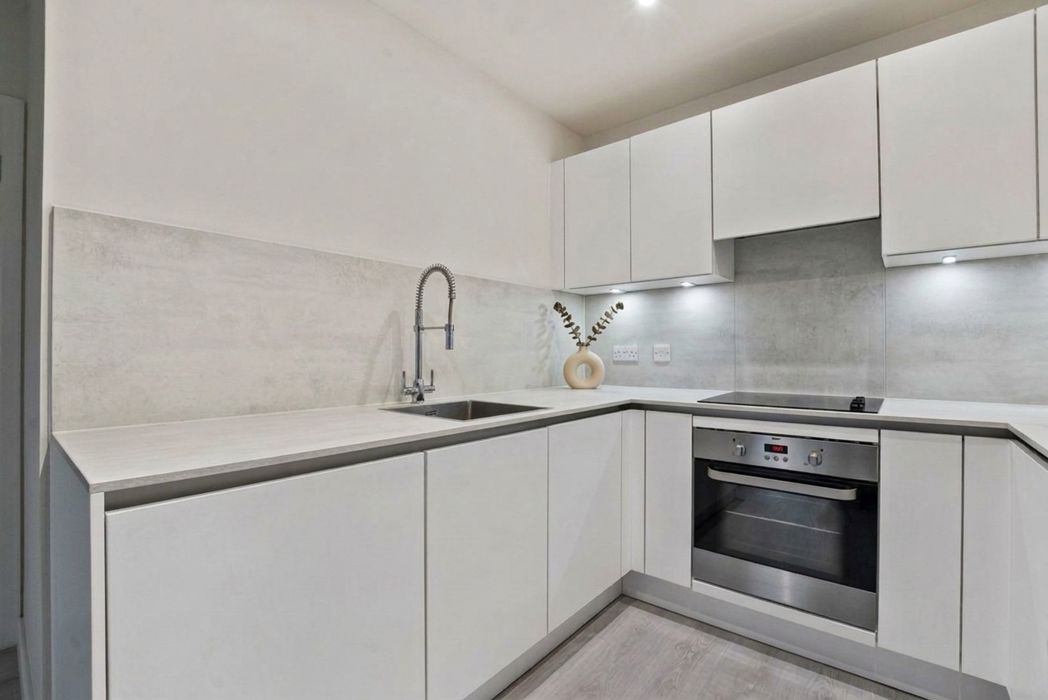 Property image 15 of 22